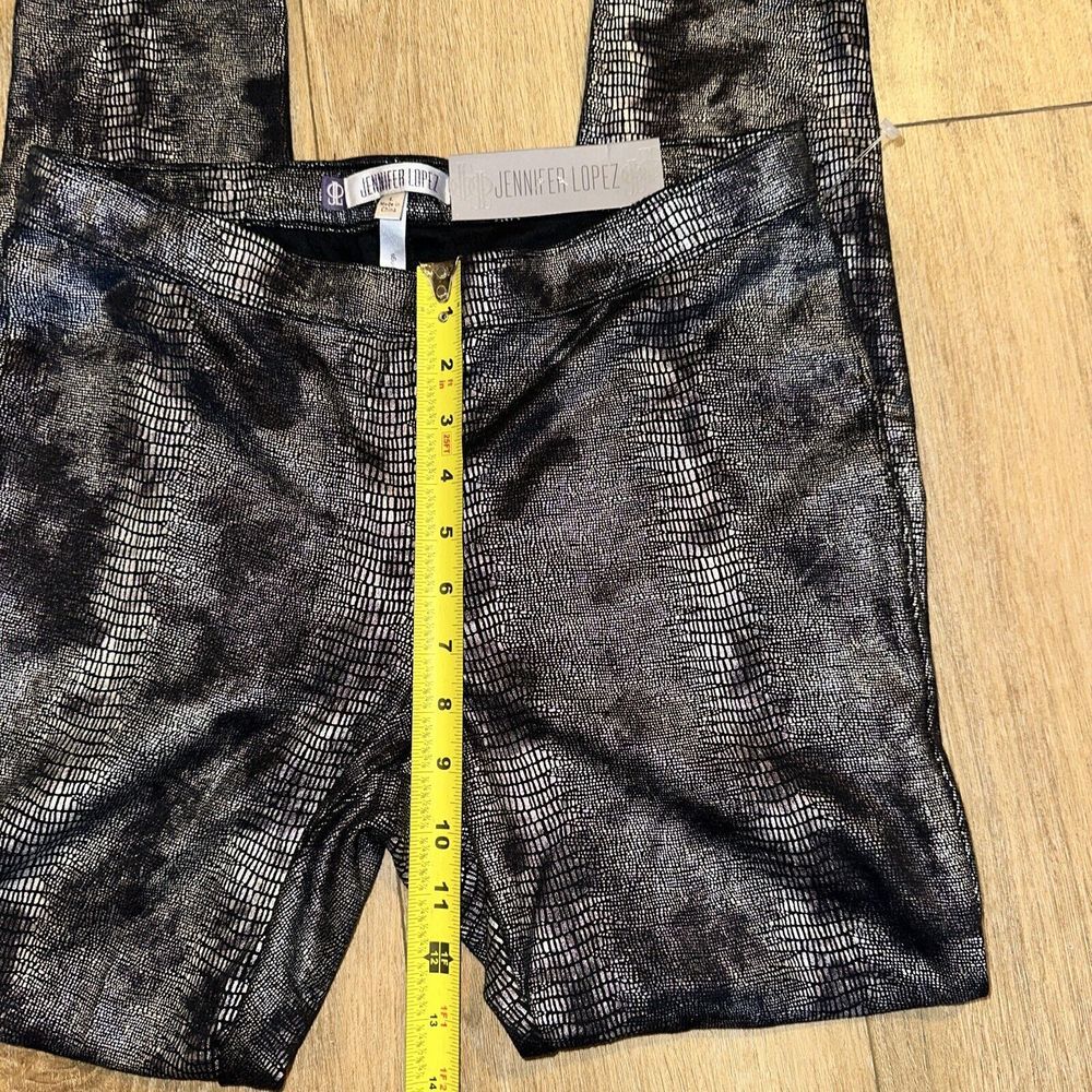 Jennifer Lopez Women's Jegging Black Snakeskin Size Large‎ Mid Rise NEW - Picture 4 of 8